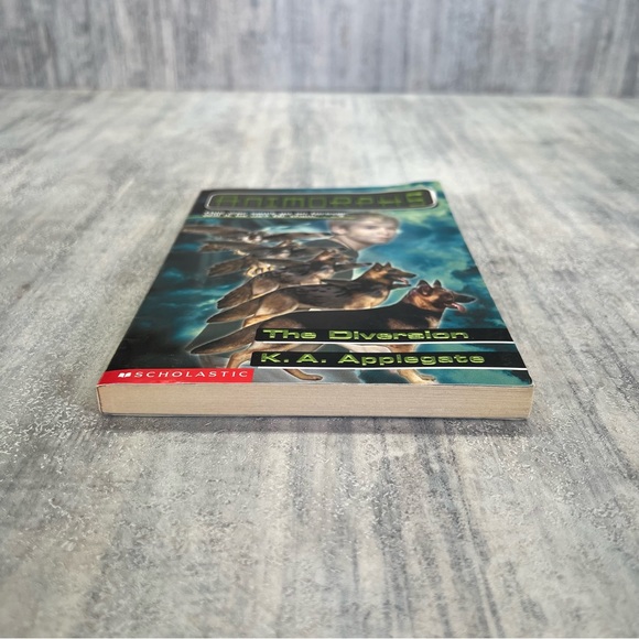 2001 Animorphs paperback BOOK #49 The Diversion novel by K.A. Applegate 1st Ed - Picture 8 of 13